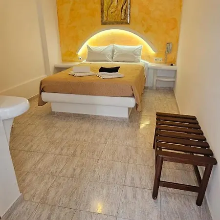Palladion * Karterados (Santorini)